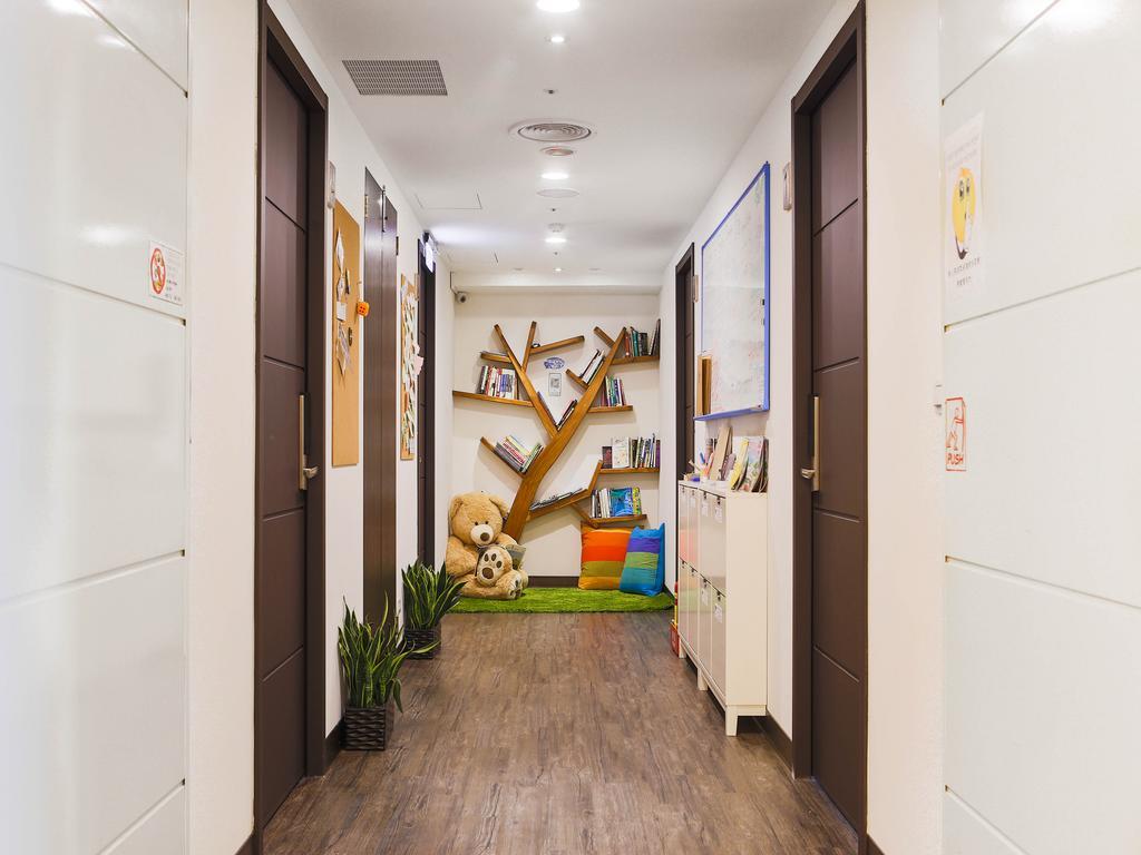 Sleepy Dragon Hostel Тайбэй Экстерьер фото